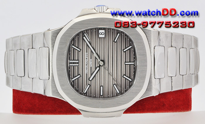 PATEK NAUTILUS 5711/1A ขนาด 42 mm. หน้าเทา หลังเปลือย
