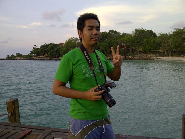 รับถายภาพงานรับปริญญา งานแต่งงาน งานพิธีต่างๆ