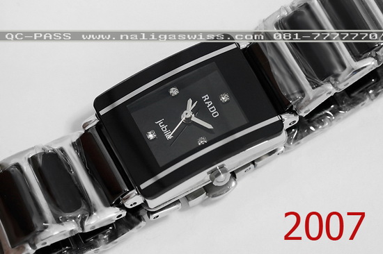 RADO Integral Jubile Ceramic มีทั้งของผู้ชาย และของผู้หญิง เรียบๆแต่สวยมากครับ ตัวเรือนและสายผลิตจากเซรามิกแท้สีดำ
