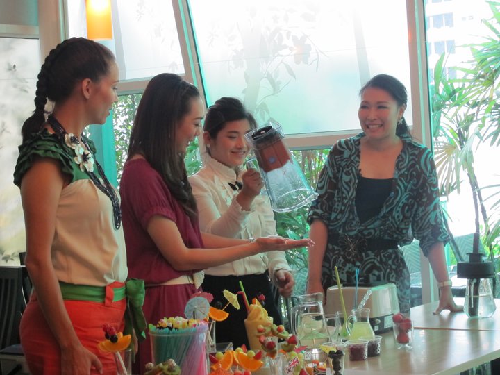 สอนทำน้ำปั่นสมูทตี้แฟนซี สูตรน้ำแยกกากไอศกรีมโฟลทมิ้วล์เชค..