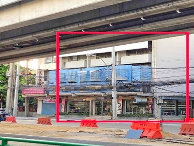 MRT ������˧12 500 �. ������9 ���觨��� AIRBNB 3���� 5���  62��.