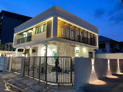 ขายบ้านเดี่ยว บ้านหรู หลังมุม โซนนวมินทร์ 127 เนื้อที่ 66 ตรว 13-05-2026