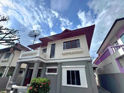 ขายตึกทำเลทอง หลังสถานีรถไฟกันทรารมย์ จ.ศรีสะเกษ เดินเพียง 200 ม. 18-05-2026