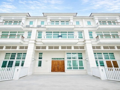 4 นอน 23ตร.ว ใกล้ BTSอ่อนนุช700 ม. คฤหาสน์แนวตั้ง 3.5 ชั้น 5 น้ำ 20-05-2026