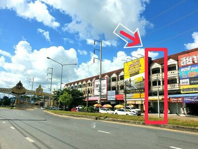 ��´�ǹ�֡ 3 ��鹷��ŷͧ �Դ������е����ͧ������� ���  Lotus,ma 10-03-2026