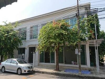 ให้เช่าบ้านเดี่ยว2ชั้นหมู่บ้านสัมมากรรามคำแหง112เฟอร์ครบ 13-03-2026