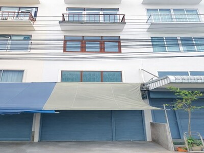 สุขุมวิท45-53 รพ.สมิติเวช สุขุมวิท 600 ม. BTS ทองหล่อ อาคาร 4ชั้น 15-03-2026