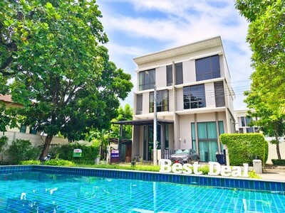 ขาย ทาวน์โฮมหรู Patio พัฒนาการ 32 หน้าสระน้ำ 33.6ตร.ว. 17-03-2026