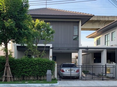 ให้เช่า บ้านแฝดสไตล์บ้านเดี่ยว พร้อมอยู่ ทำเลพระราม 9 อ่อนนุช 20-03-2026