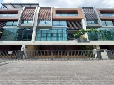 ขายโกดังพร้อมที่ดินแปลงหัวมุม 309 ตรว. ลาดพร้าว 41 23-03-2026