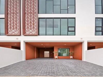 ให้เช่าโฮมออฟฟิศ 3.5 ชั้น ซอยนาคนิวาส 37 ใกล้เซ็นทรัล อีสต์วิลล์ 23-03-2026