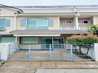 ขาย ทาวน์เฮ้าส์ 27 ตร.ว. ซอยสมเด็จพระปิ่นเกล้า 17 ราคา 4.5 ล้านบ 30-03-2026