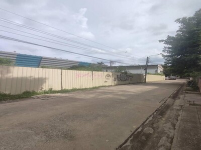 ให้เช่าโกดัง1,000 ตรม. มีออฟฟิศ ไทรน้อย บางใหญ่ นนทบุรี 09-04-2026