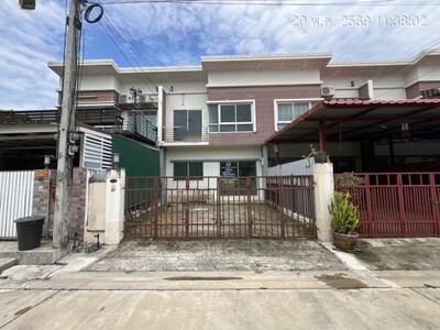 เมเจอร์ เอกมัย 1.5กม. BTSเอกมัย 1.2กม ทาวน์เฮ้าส์ใหม่ 3.5 ชั้น 4 09-04-2026