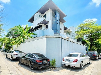 อาคารสำนักงาน 3.5 ชั้น 8นอน เซ็นทรัล พระราม 9 เหม่งจ๋าย ประชาอุท 16-04-2026