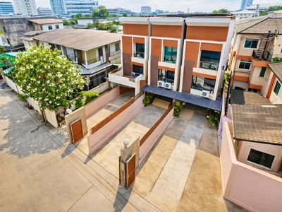 ��ҹ3 ��� ��з�ǧ��ä�� ���BTS ������ 800 �. BTS�оҹ���� 1 ��. 22-04-2026