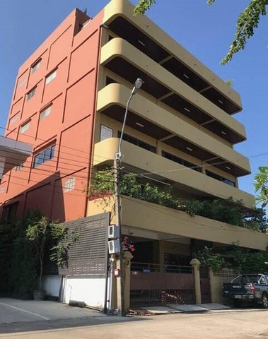 Commercial building for sale Soi Ladprao87  103sqw