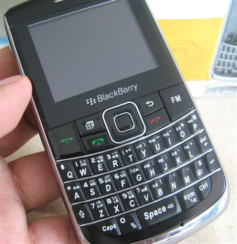 Black Berry 9700 �Ҥһ����Ѵ 2200 �ҷ �������� 2 GB