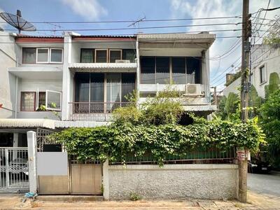 ��·�ǹ������� 3 ��� ����͡��� 22 ����Ƿ���͡�â�µ�� ���;ѡ