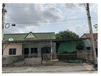 4 ��ͧ�͹ 3 ��ͧ��� ����Թ��� 46